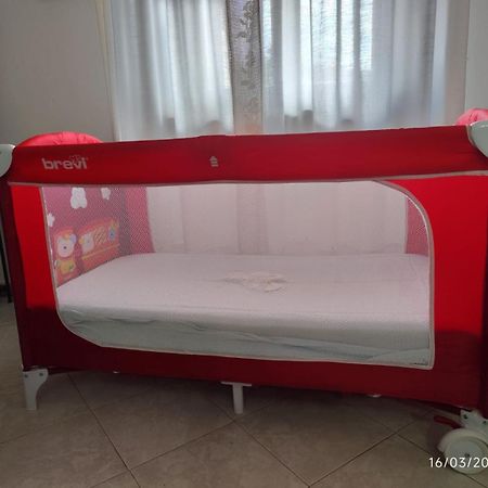 Enchanting Flat With Patio In Abbadia A Isola مونتيريجيوني المظهر الخارجي الصورة